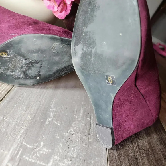 BANANA REPUBLIC Suede Round Toe Wedges Size 6 Wine Color - Picture 6 of 15